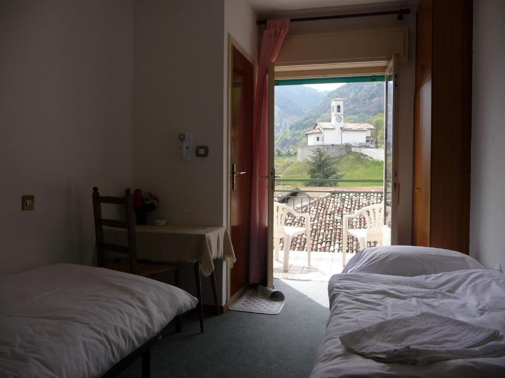 Hotel Panorama Riva del Garda Rom bilde